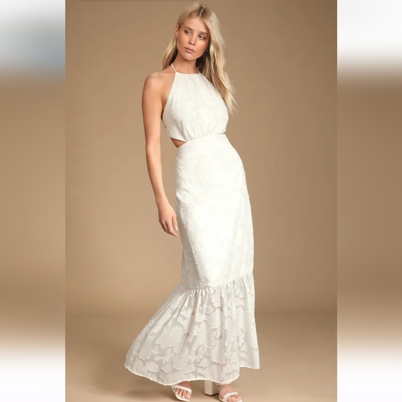 Lulus Touch of Elegance White Floral Burnout Halter Maxi Dress NWT Size XL 12/14 - Picture 4 of 14